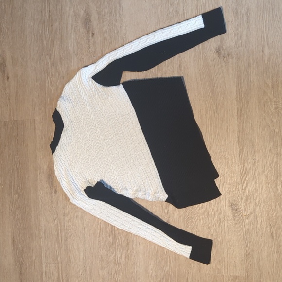 Express Sweater angle-cut sweater - Picture 4 of 4